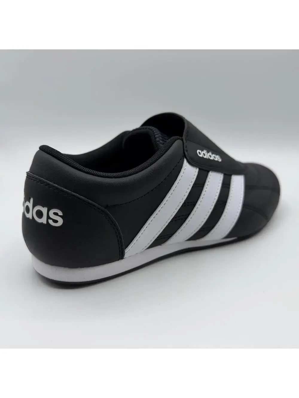adidas Originals Tekwen Women's Slip On Sneakers Shoe JS3871 Black White Size 7
